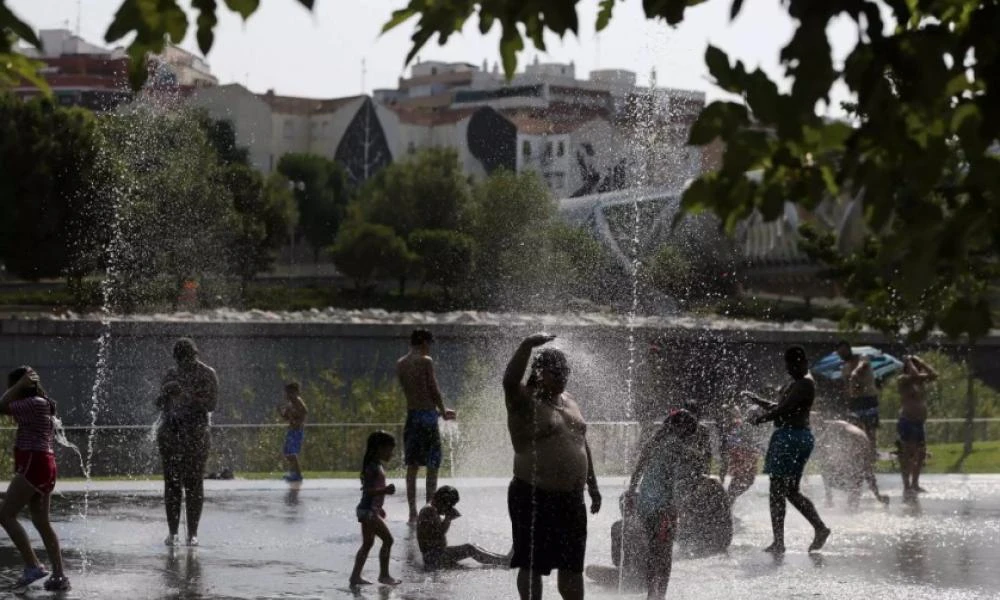 «Κόκκινος συναγερμός» για τις ακραίες θερμοκρασίες στην Ευρώπη